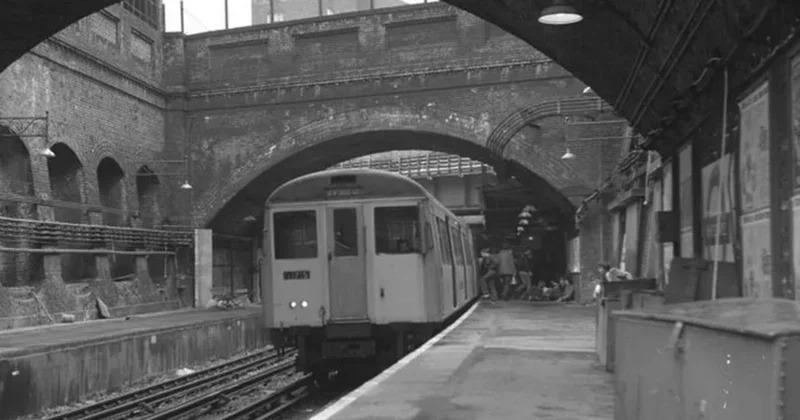 London metrosunun 100 illik xəritəsi satılır FOTO