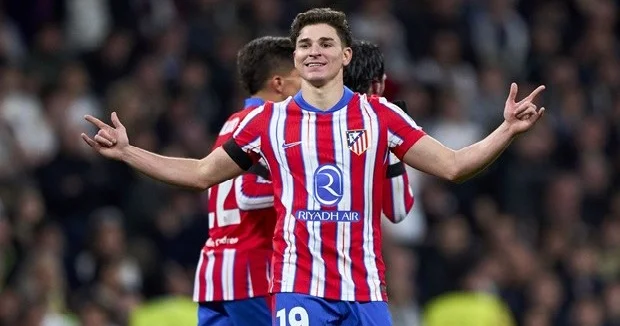 Argentina millisinin forvardı komandasını dəyişə bilər