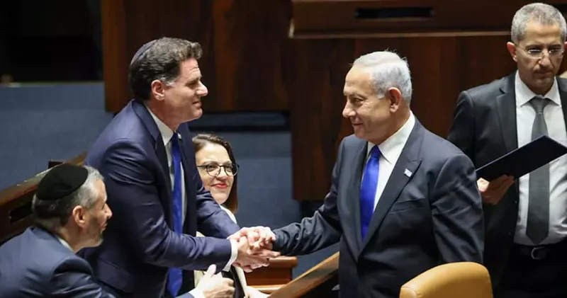 Нетаньяху теряет ключевого советника