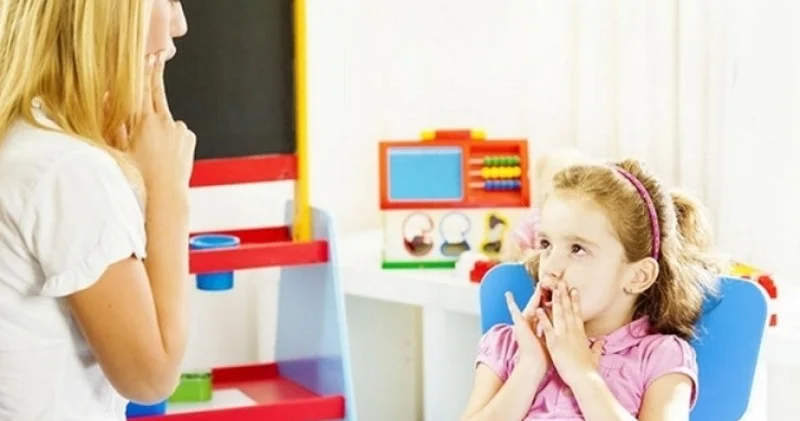 SN nin canlısında uşaqlarda nitq qüsurlarından danışılacaq