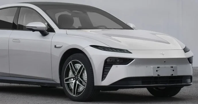 Çin bütün təkərlərinə mühərrik qoşulan avtomobil istehsal edəcək FOTO