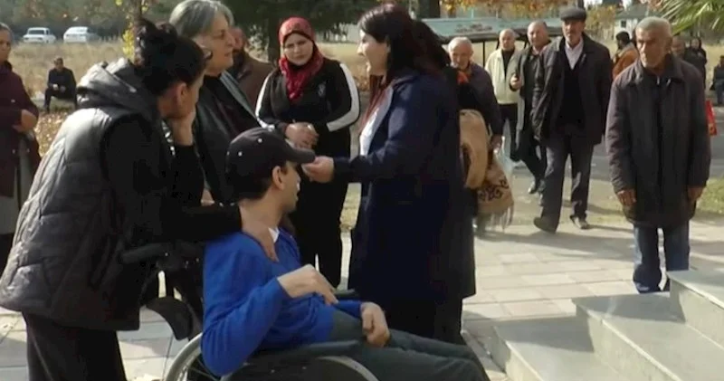 Əlilliyi olan bir qrup şəxs maddi yardımları ala bilmir VİDEO