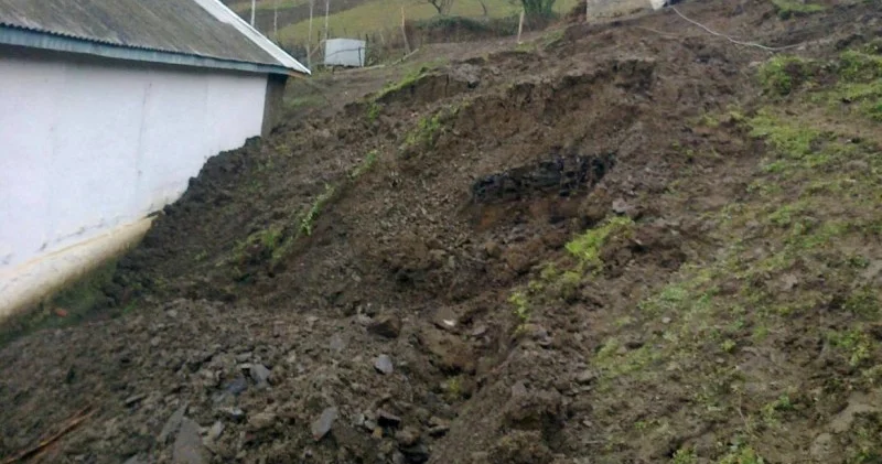 Şöbə müdiri: Əhmədli qəsəbəsindəki sürüşmə texniki səbəblərdən baş verib