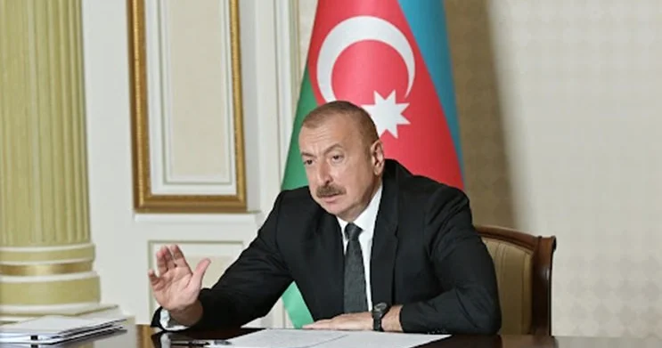 Prezidentdən məmurlara xəbərdarlıq: Bütün tapşırıqlarımı yerinə yetirməlisiniz