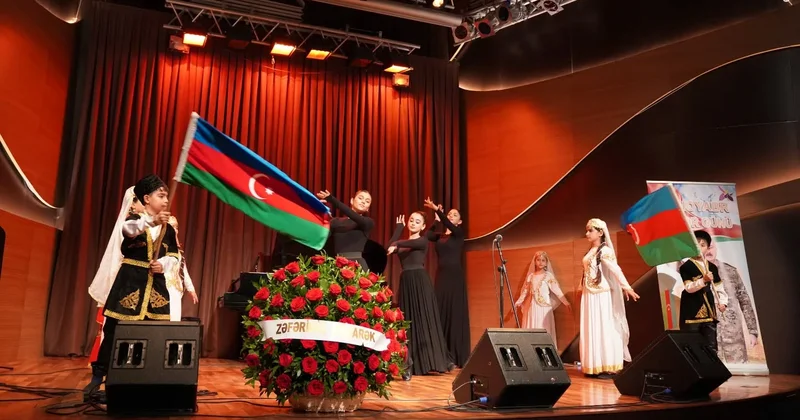 В Баку состоялся вечер патриотической песни, посвященный Дню Конституции и Дню Победы (ФОТО)