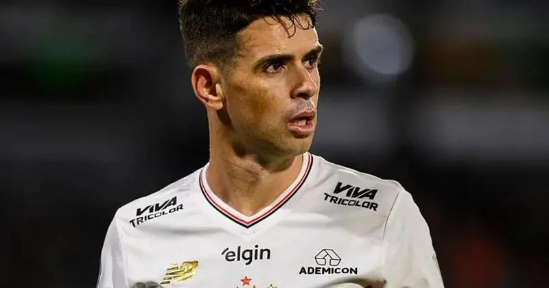 “Çelsi”nin keçmiş futbolçusu trenajorda huşunu itirərək yıxılıb