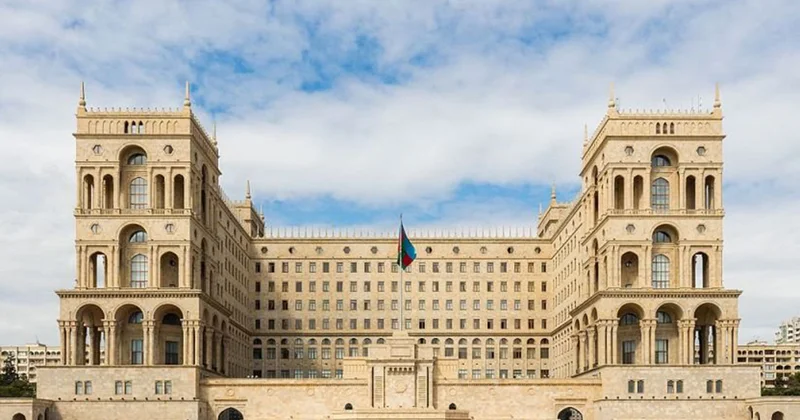 Mədəniyyət Nazirliyi ilə bağlı qalmaqal böyüyür Xoşagəlməz mənzər ə aranı qatdı