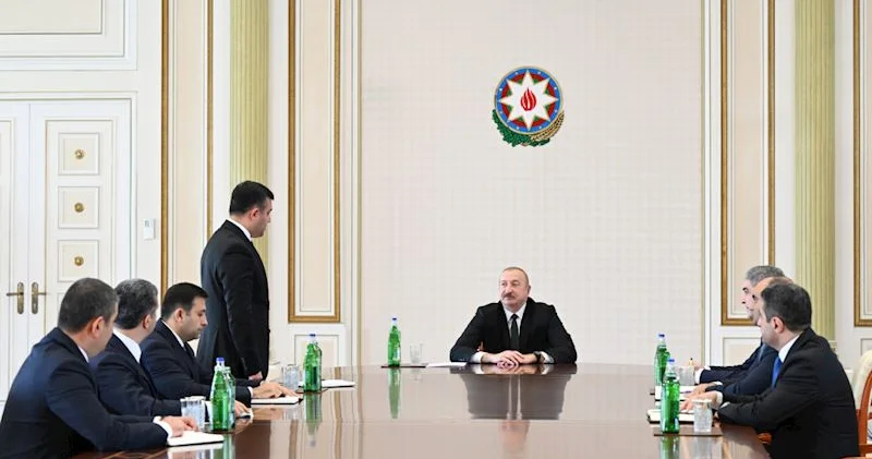 Prezident yeni səlahiyyətli nümayəndə və icra başçılarını qəbul edib Fotolar