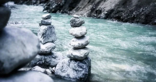 Qoruyucu daş qalxan ... Suyu sağlamlığa təhlükə yaratmayacaq şəkildə daş qablarda saxlayırdılar Video