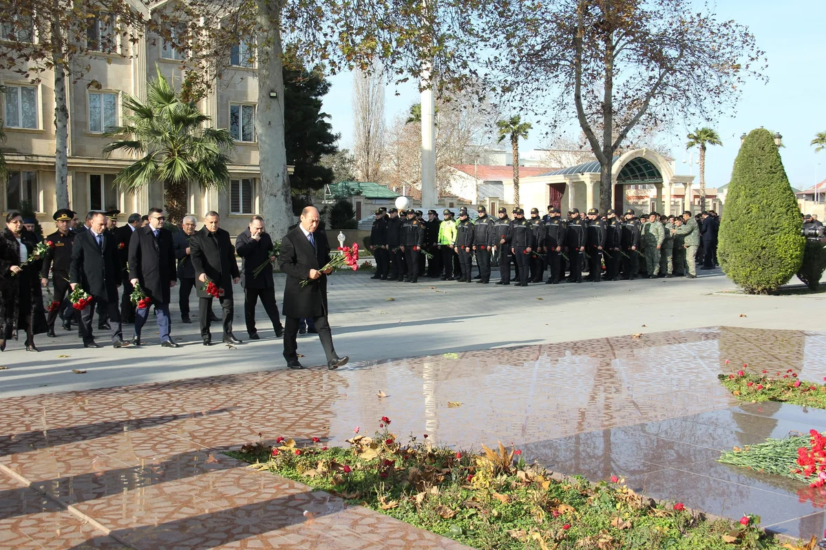 Bərdədə Ümummilli lider Heydər Əliyevin əziz xatirəsi anılıb