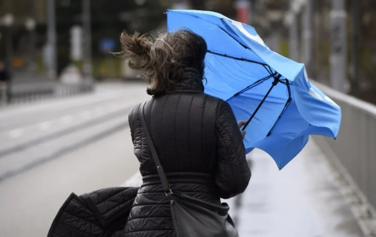 FAKTİKİ HAVA: Bu ərazilərdə güclü külək əsib