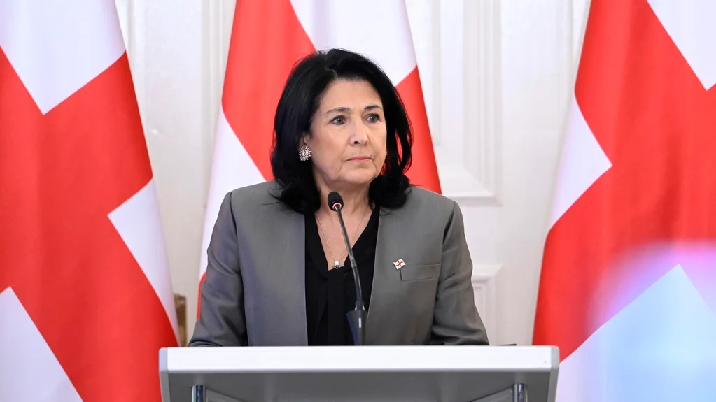 Zurabişvili prezident olaraq qalacaq Gürcüstan müxalifətinin bəyanatı