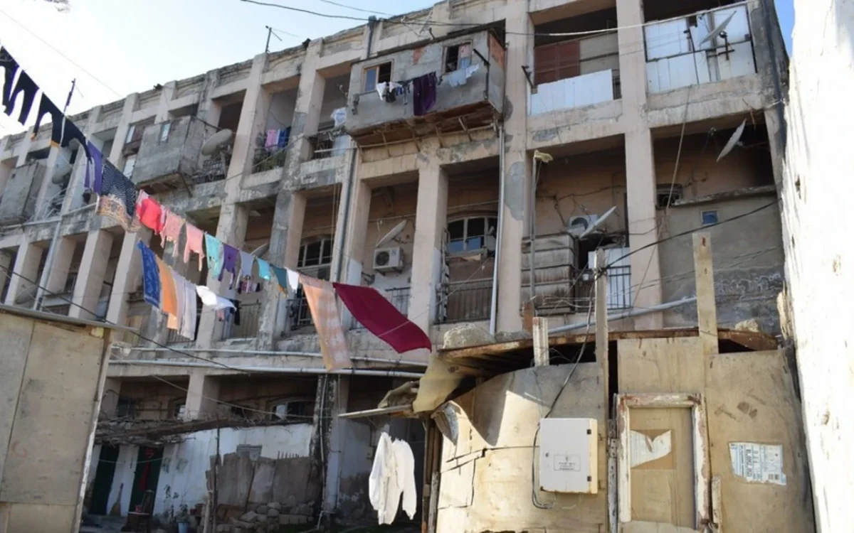 Bakı şəhərində qəzalı binaların sayı açıqlandı