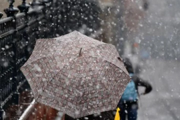 Hava kəskin dəyişir: Bakıya sulu qar yağacaq Xəbərdarlıq