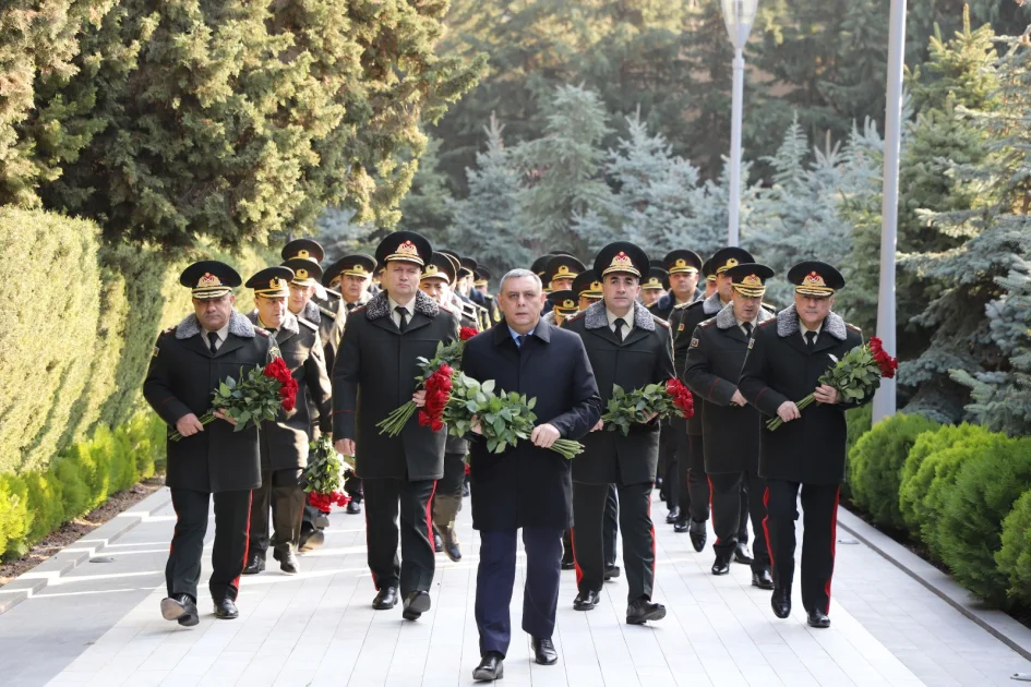 Dövlət Xidmətinin hərbi qulluqçuları Ulu Öndərin xatirəsini anıblar