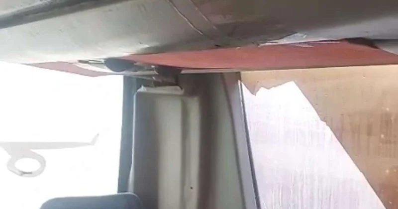 Mehdiabadda biabırçılıq: Şagirdlər su damcılayan avtobuslarla dərsə aparılır VİDEO