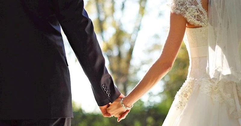 40 min nikah, 17 min boşanma...