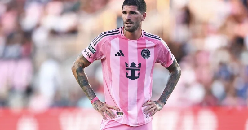 “İnter Mayami” argentinalı futbolçunu komandada saxlayacaq