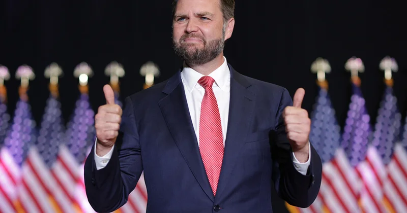 Ставка на Вэнса. Модель запущена наш комментарий