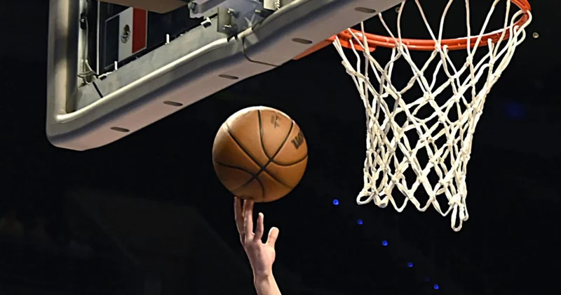 NBA: Nyu Orleans Pelikans uğursuz seriyaya son qoyub