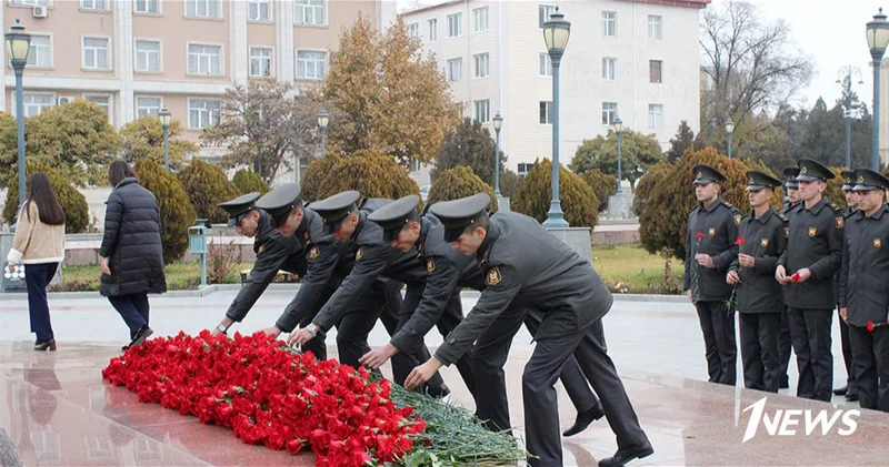 В Азербайджанской Армии почтена память Общенационального лидера ФОТО ВИДЕО