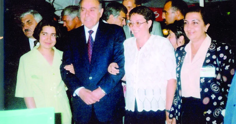 Heydər ƏLİYEV: Yaz, Elmira, yaz, səndə bu yaxşı alınır, mən isə...