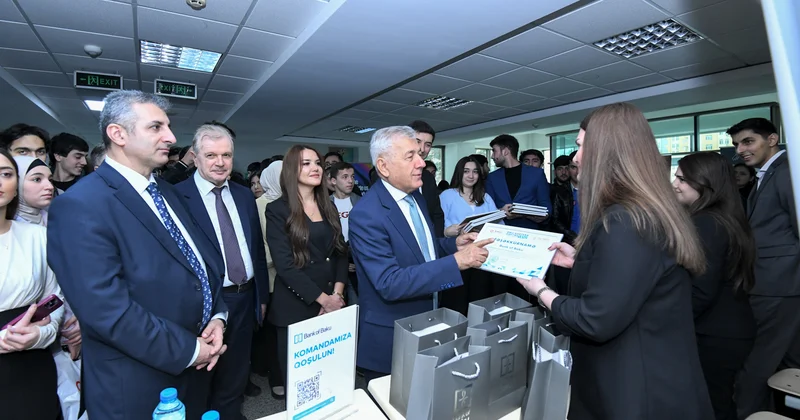 Rektor BMU da karyera sərgisi ilə tanış oldu