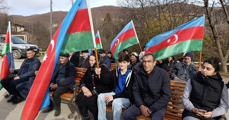 Daha 150 nəfər doğma yurduna qayıtdı FOTO