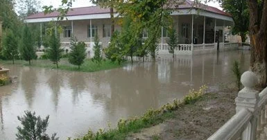 Salyanda yeni çəkilmiş yol çöküb VİDEO