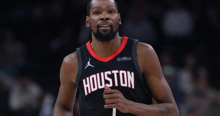 Dürant 31 min xal həddinə çatan 8 ci basketbolçu oldu