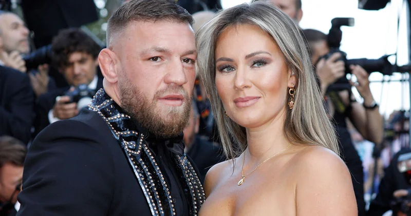 17 illik sevgilisi ilə evlənir