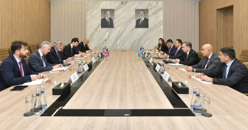 Azərbaycanla Britaniya arasında süni intellektə dair fikir mübadiləsi aparılıb