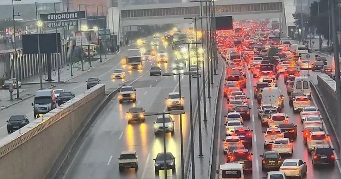 Bakıda bu istiqamətlərdə nəqliyyatın sıxlığı müşahidə edilir