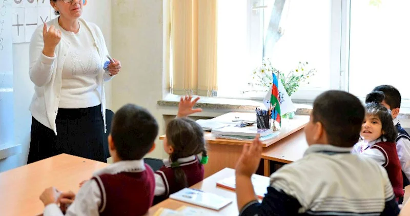 Psixoloq: Məktəblərdə psixoloji dəstəyin gücləndirilməsi vaxt tələb edir