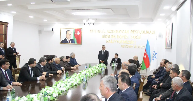 “Heydər Əliyev Dövlətçilik və Liderlik Məktəbi” FOTO