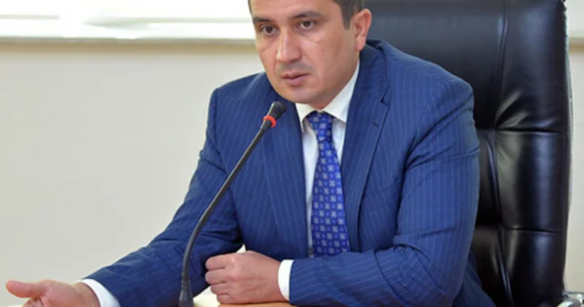 Şəmkirin icra başçısı tikinti maqnatı ilə anlaşdı: 1.5 milyona yol çəkiləcək