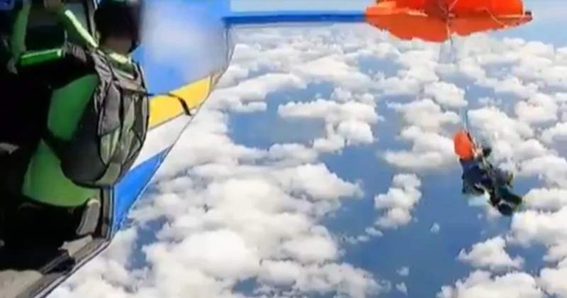 Paraşütü təyyarənin quyruğuna ilişdi, səmada ölüm qalım mübarizəsi apardı VİDEO