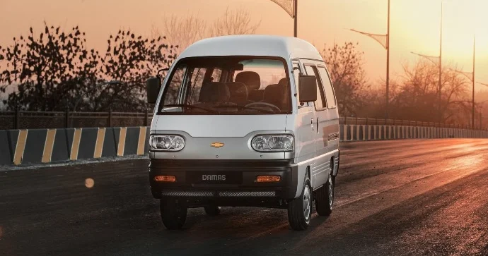 Özbəkistanda nağd avtomobil satışı qadağan edilir