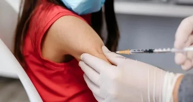 COVID 19 peyvəndi öldürür? ABŞ araşdırmaya başladı