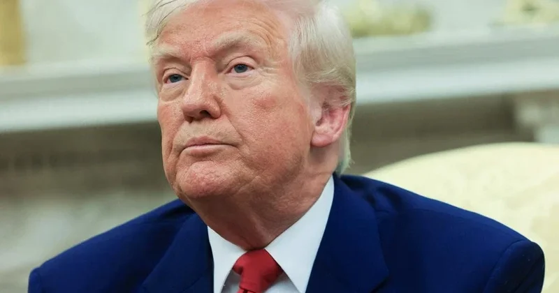 Tramp Ukraynya görə Parisə yollanır