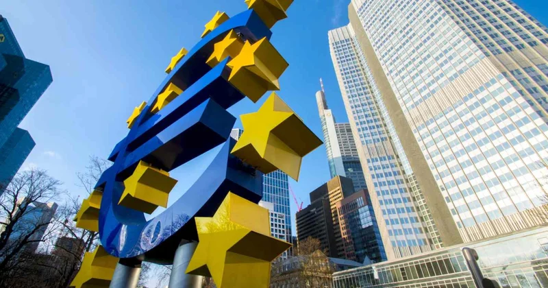 Замороженные активы России: ЦБ подал иск против Euroclear