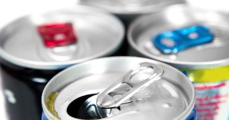 Gündə 8 ədəd enerji içkisi içən kişi infarkt keçirdi