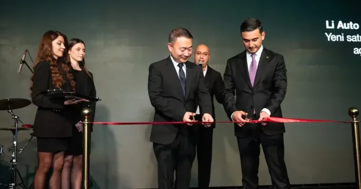 Li Auto nun Azərbaycanda yeni satış mərkəzi açıldı