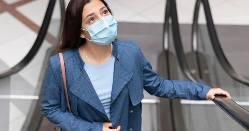 Məcburi maska taxmaq dövrü geri qayıdır? Məktəblər bağlandı, xəstəxanalarda yer yoxdur...