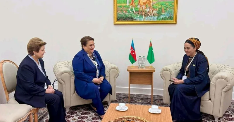 Tənzilə Rüstəmxanlı türkmən həmkarları ilə görüşdü FOTO