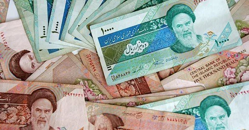 İran rialının dəyəri sıfıra düşdü FOTO