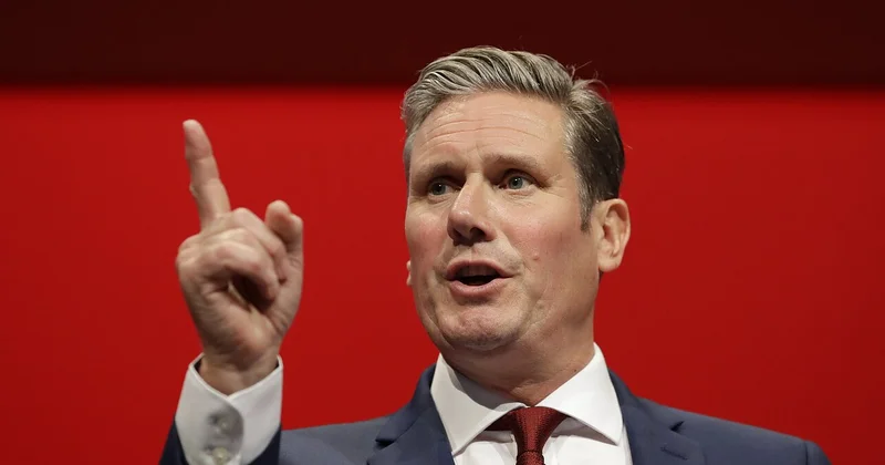 Стармер пригрозил взять под контроль чат бот Grok