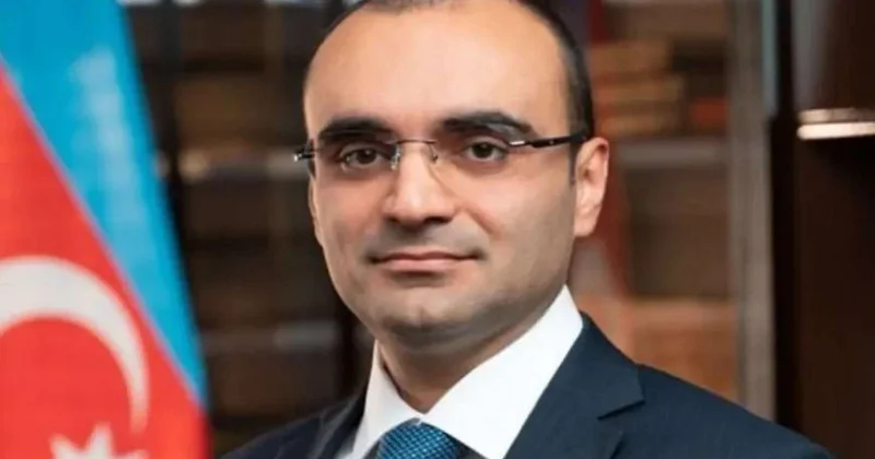 47 günlük icra başçısından şikayəti o edib 200 min manat istəyibmiş...