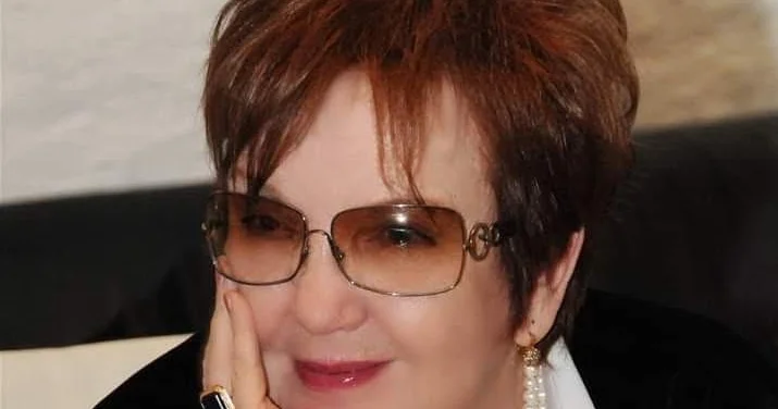 TƏBRİK EDİRƏM, NADEJDA XANIM...