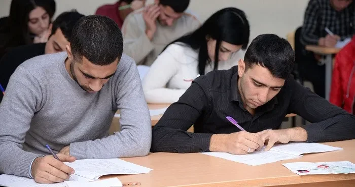 Magistratura imtahanının formatında dəyişiklik edilsin TƏKLİF